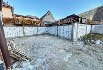 Casă cu 3 camere cu Teren 351 Mp în Sadu - 5