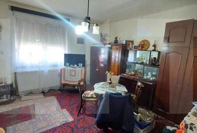 Casă cu 3 camere semidecomandat cu Teren 547 Mp în Grădiște - 10