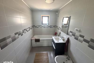 Casă cu 5 camere cu Teren 560 Mp în Valea Lupului - 9