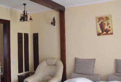 Casă cu 10 camere cu Teren 580 Mp în Poiana Țapului - 10