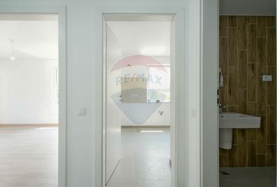Apartament cu 2 camere decomandat în Tractorul - 5