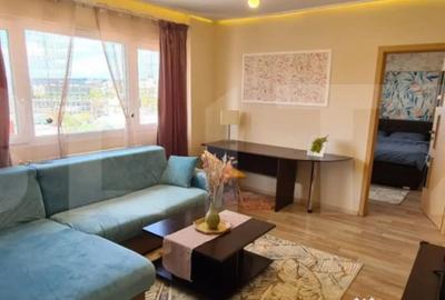 Apartament cu 3 camere semidecomandat în Palat - 4