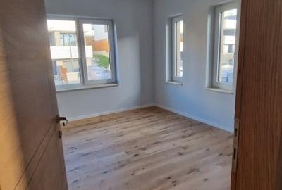 Duplex cu 4 camere cu Canalizare în Iris - 16