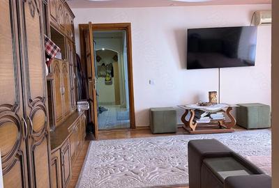 Apartament cu 3 camere semidecomandat în Central - 4