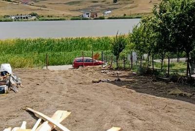 Vand sau Schimb Cel mai frumos. Langa Lac Panorama Superba teren 600mp - 2