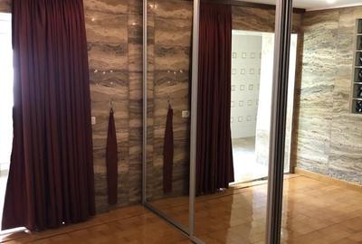 Apartament 4 camere - Faleza Nord - 1.500 euro/luna  (Cod E2) - 9