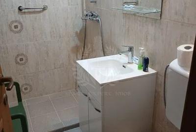 Apartament cu 2 camere decomandat, mobilat în Republicii - 3
