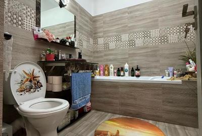 Apartament 3 camereaa- decomandat-77mp-Strada Luica Sector 4 - 7