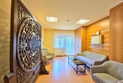 Apartament cu 6 camere decomandat în Herăstrău