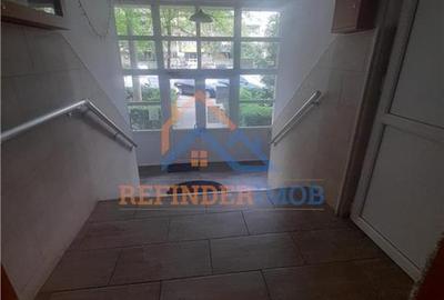 Apartament cu 3 camere semidecomandat în 1 Mai - 13