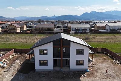 Duplex cu 4 camere cu Teren 350 Mp în Tărlungeni - 2