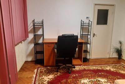 Apartament cu 2 camere nedecomandat în Podu Roș