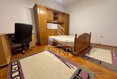 Apartament cu 3 camere decomandat, mobilat în Traian - 12