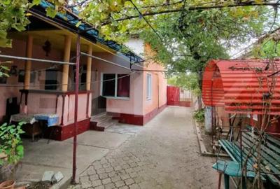 Casă cu 3 camere cu Teren 1200 Mp în Central - 4