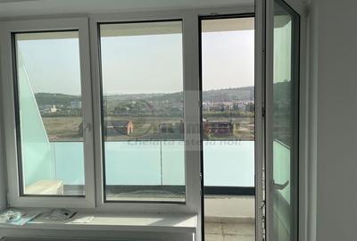 1 CAM , COMISION 50 % (225 EURO) ,CENTRU, PARCARE,UNIREA TOWERS - 20