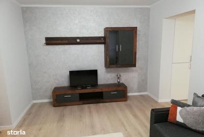 Apartament cu 2 camere semidecomandat, mobilat în Tomis I - 5