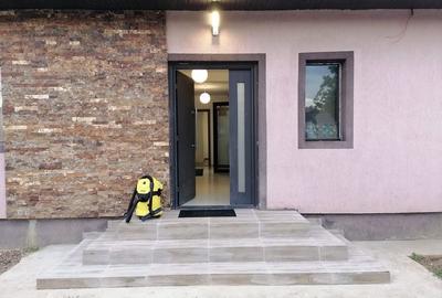 Casă cu 4 camere în Central - 1