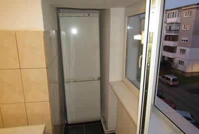 Apartament doua camere, semidecomandate, str. Aleea Petuniei, - 5