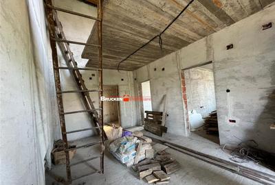 Casa de in zona centrala din Petreu - 19