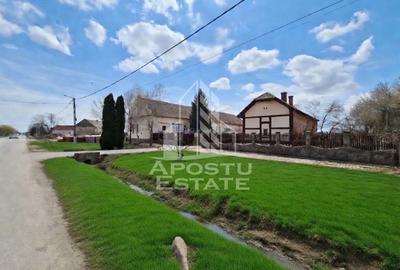 Casă cu 14 camere cu Canalizare în Șandra - 1