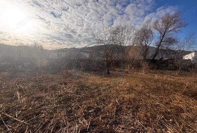 Teren de 2600 mp, în Central - 1