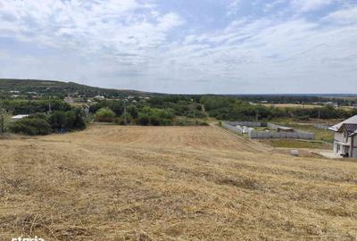 Teren de 6050 mp, în Șimnicu de Sus