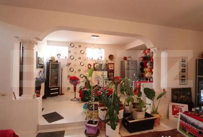 Casă cu 4 camere cu Teren 986 Mp în Central - 12