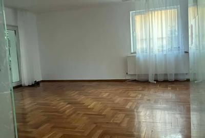 Casă cu 4 camere cu Teren 1500 Mp în Andrei Mureșanu - 8
