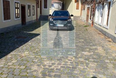 Casa/Villa deosebita , 1012 mp teren - zona Cristian/Brasov - 2