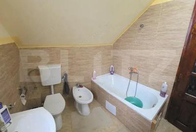 Casă cu 4 camere cu Teren 530 Mp în Central - 3