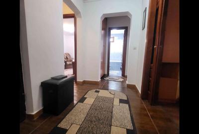 Apartament cu 3 camere decomandat în Central - 7
