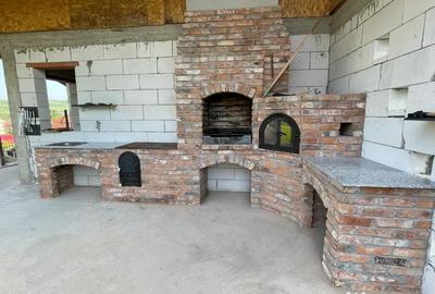 Casă cu 4 camere cu Teren 1800 Mp în Central - 2