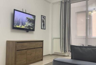 Garsonieră decomandată în Central