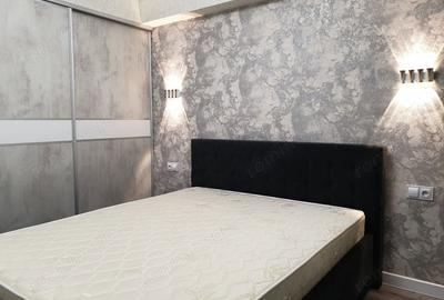 Apartament cu 2 camere decomandat în Triaj - 1