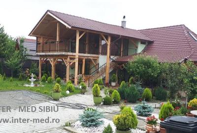 Apartament 3 camere la vila Tocile Sadu - 1