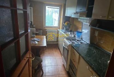 Apartament cu 2 camere decomandat în Hala Centrală - 2