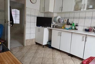 Apartament cu 3 camere decomandat în Central - 3