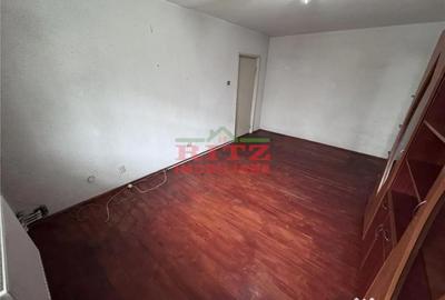 Apartament cu 3 camere semidecomandat în Central - 10