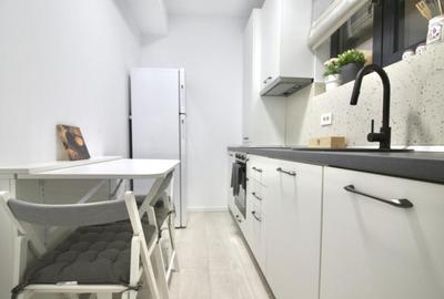 PARCUL CAROL-MITROPOLIT GRIGORE, GARSONIERA COCHETA, BLOC 20 PARCUL CAROL-MITROPOLIT GRIGORE, GARSONIERA COCHETA, BLOC 20 - 6