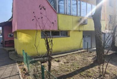 Spațiu comercial, de 118 mp, în Central - 8