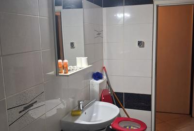 Vanzare Garsoniera Bloc Mixt Berceni Aparatorii Patriei - 8