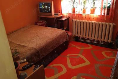 Apartament cu 1 camera de vanzare Zona Avia?iei, etaj 4