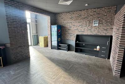 Spațiu comercial, de 98 mp, în Florești - 2