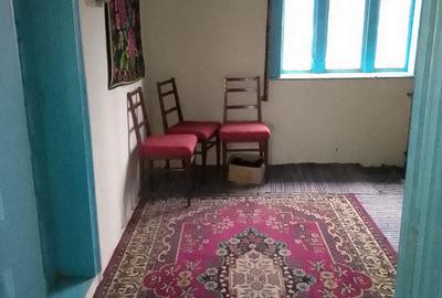 Casă cu 4 camere cu Teren 1400 Mp în Gârbovi - 2