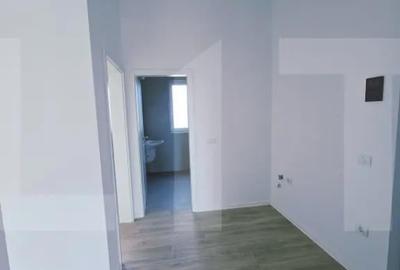 Apartament cu 3 camere semidecomandat în Torontalului - 4