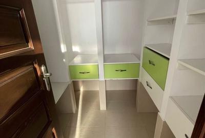 Apartament cu 2 camere în UTA - 1