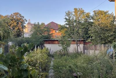 Casă cu 4 camere în Central - 2