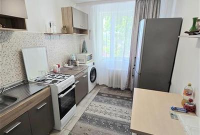 Garsonieră decomandată, mobilată în Palas - 8