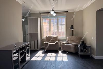 Apartament cu 3 camere decomandat în Central - 2