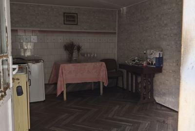 Casă cu 4 camere în Dâmbul Rotund - 8